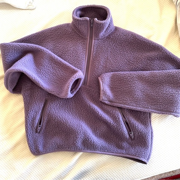 Aritzia 1/4 zip purple fleece with pockets - Picture 2 of 4